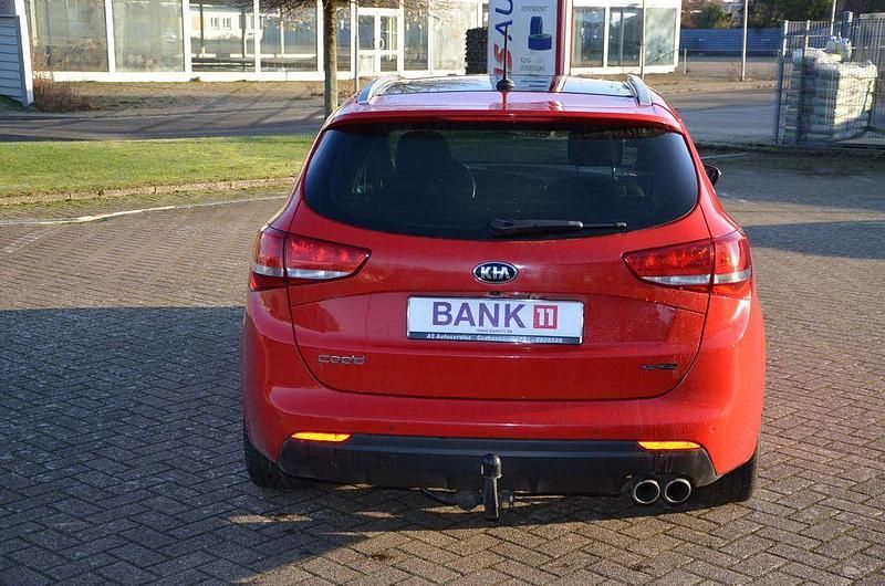 Gebraucht Kia Ceed Sportswagon 136 PS (100 kW) 2016 Rot Kombi