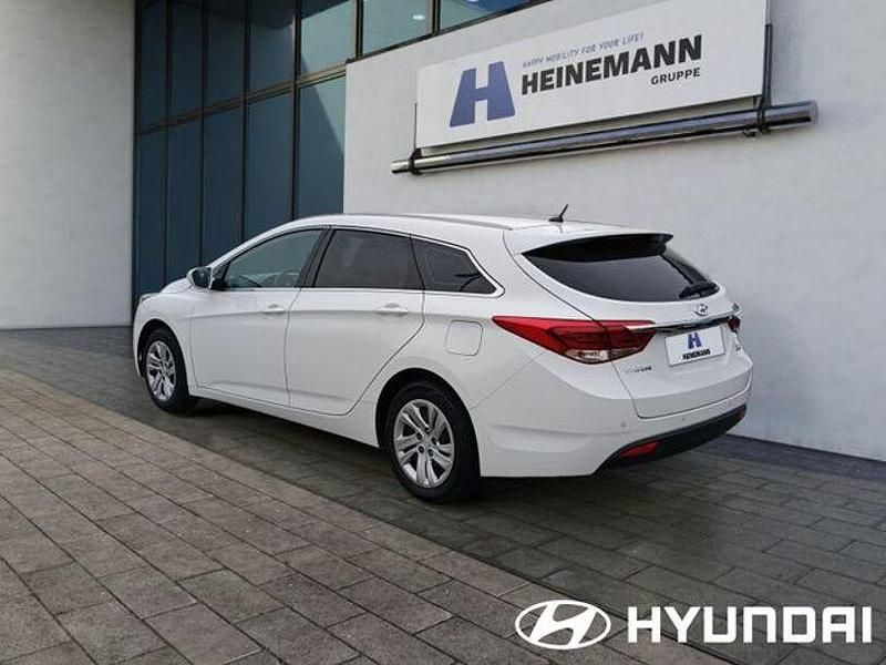 Gebraucht Hyundai i40 Classic 135 PS (99 kW) 2017 Weiß Kombi