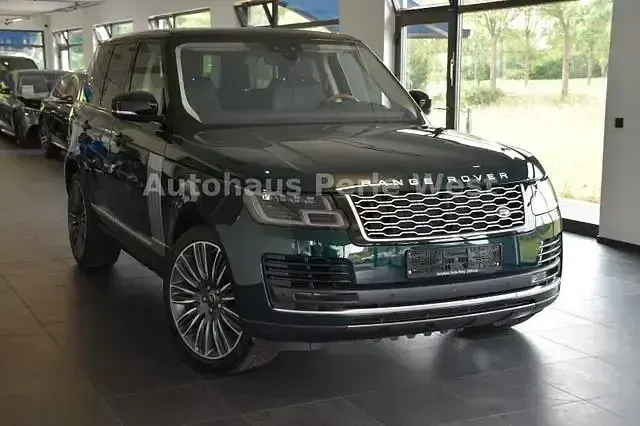 Gebraucht Land Rover Range Rover Vogue 351 PS (258 kW) 2021 Grün SUV