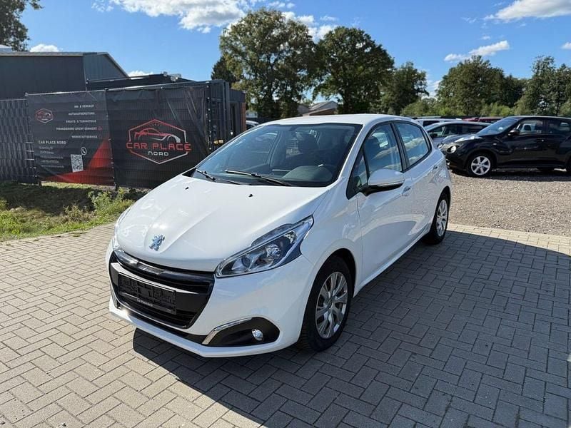 Weiß Gebraucht 2019 Peugeot 208 Active Kleinwagen | 9.490 € (Guter Preis) - Bild 1/4