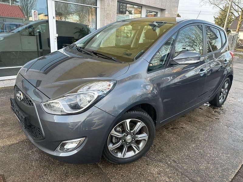 Gebraucht Hyundai ix20 YES! 90 PS (66 kW) 2017 Grau Kleinwagen