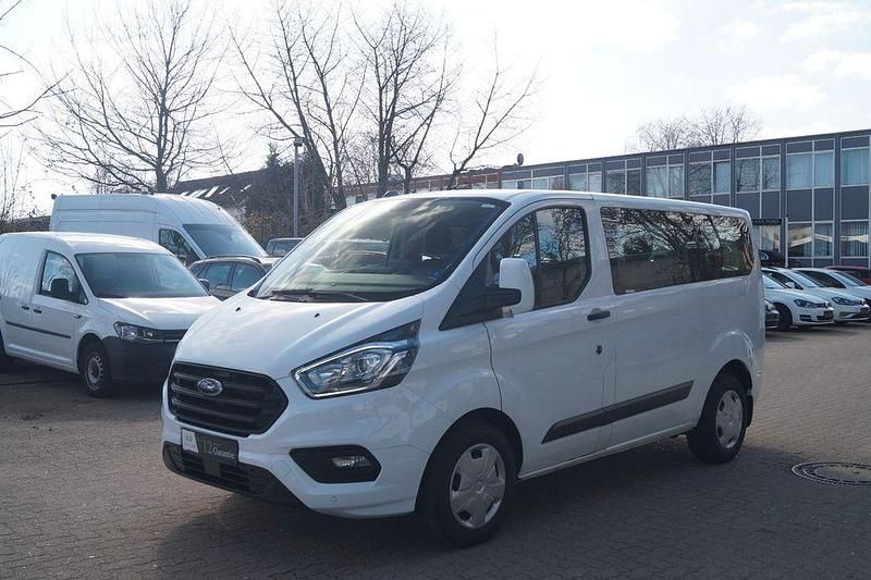 Second-hand Ford Transit 131 CP (96 kW) 2020 Alb Monovolum