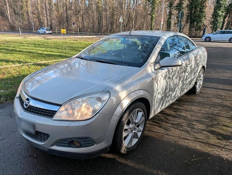 Gebraucht Opel Astra Cabriolet 105 PS (77 kW) 2007 Silber Cabrio