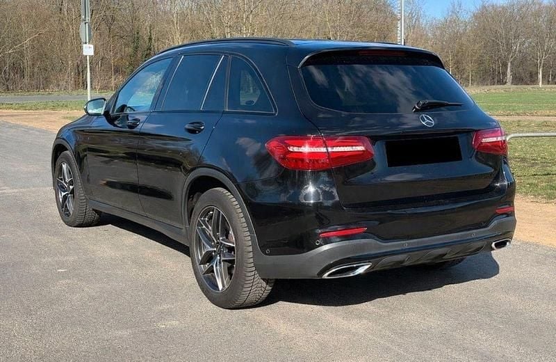 Gebraucht Mercedes GLC250 AMG line 204 PS (150 kW) 2018 Schwarz SUV