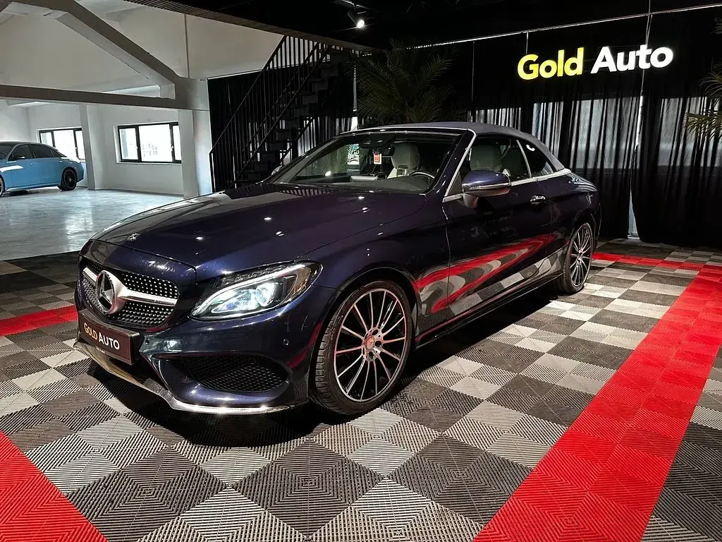 Gebraucht Mercedes C220 170 PS (125 kW) 2017 Blau Cabrio
