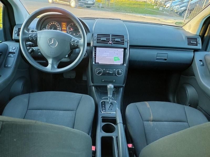 Gebraucht Mercedes A160 95 PS (69 kW) 2011 Schwarz Limousine