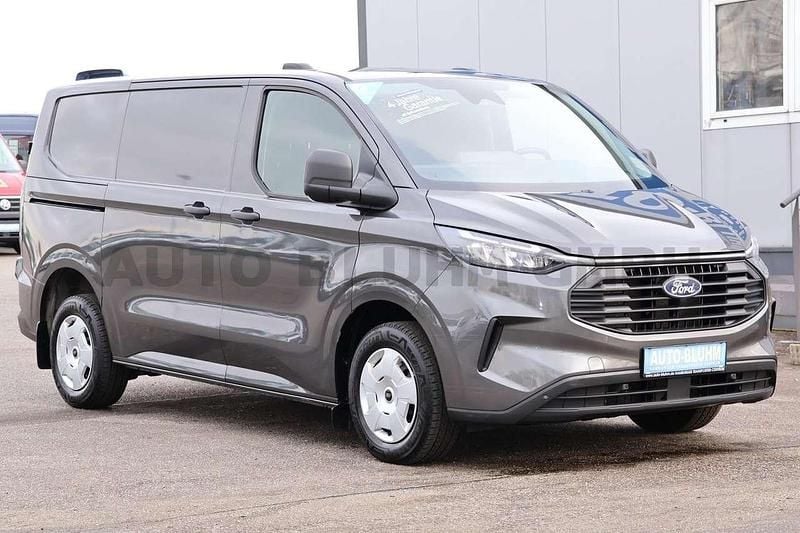 Gebraucht Ford Transit Custom 136 PS (100 kW) 2024 Magneticgrau Van / Kleinbus
