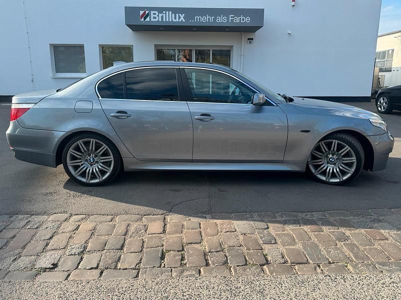 Gebraucht BMW 530 231 PS (169 kW) 2003 Grau Limousine