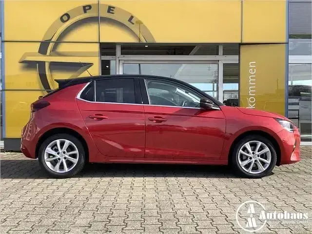 Usata Opel Corsa Elegance 101 CV (74 kW) 2023 Rosso Berlina
