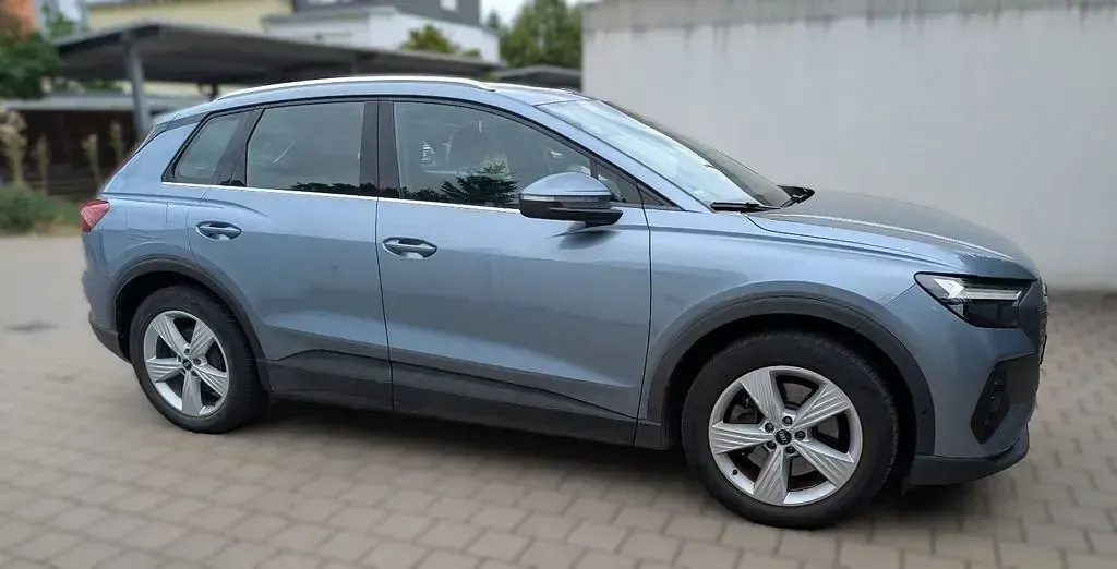 Gebraucht Audi Q4 e-tron 150 kW (204 PS) 2022 Blau SUV