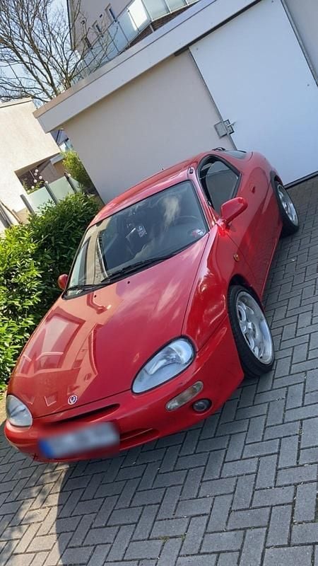 Gebraucht Mazda MX3 107 PS (78 kW) 1998 Rot Kleinwagen
