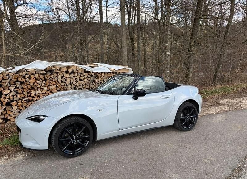 Weiß Gebraucht 2019 Mazda MX5 Cabrio | 16.990 € (Superpreis) - Bild 1/4