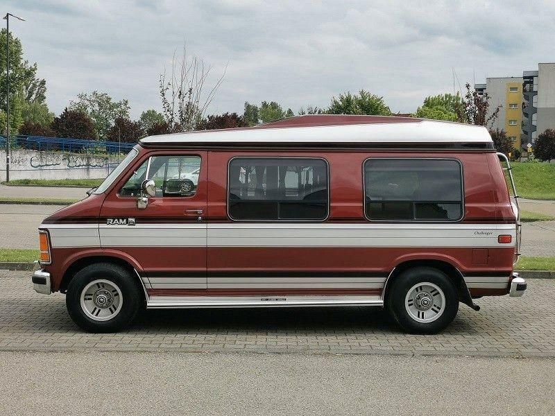 Gebraucht Dodge Ram 220 PS (161 kW) 1989 Rot Pickup