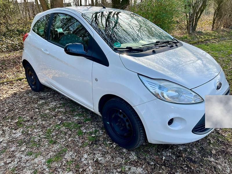 Gebraucht Ford Ka 69 PS (50 kW) 2010 Weiß Kleinwagen