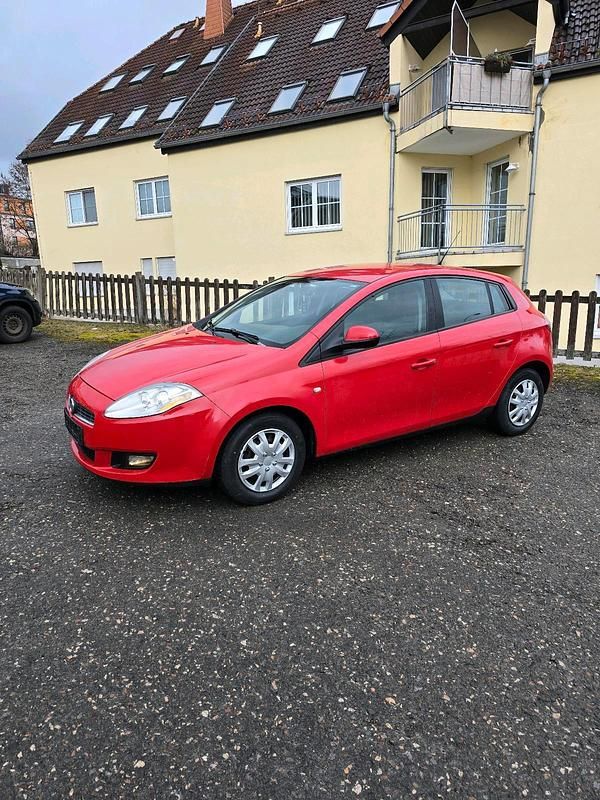 Gebraucht Fiat Bravo 90 PS (66 kW) 2007 Rot Kleinwagen