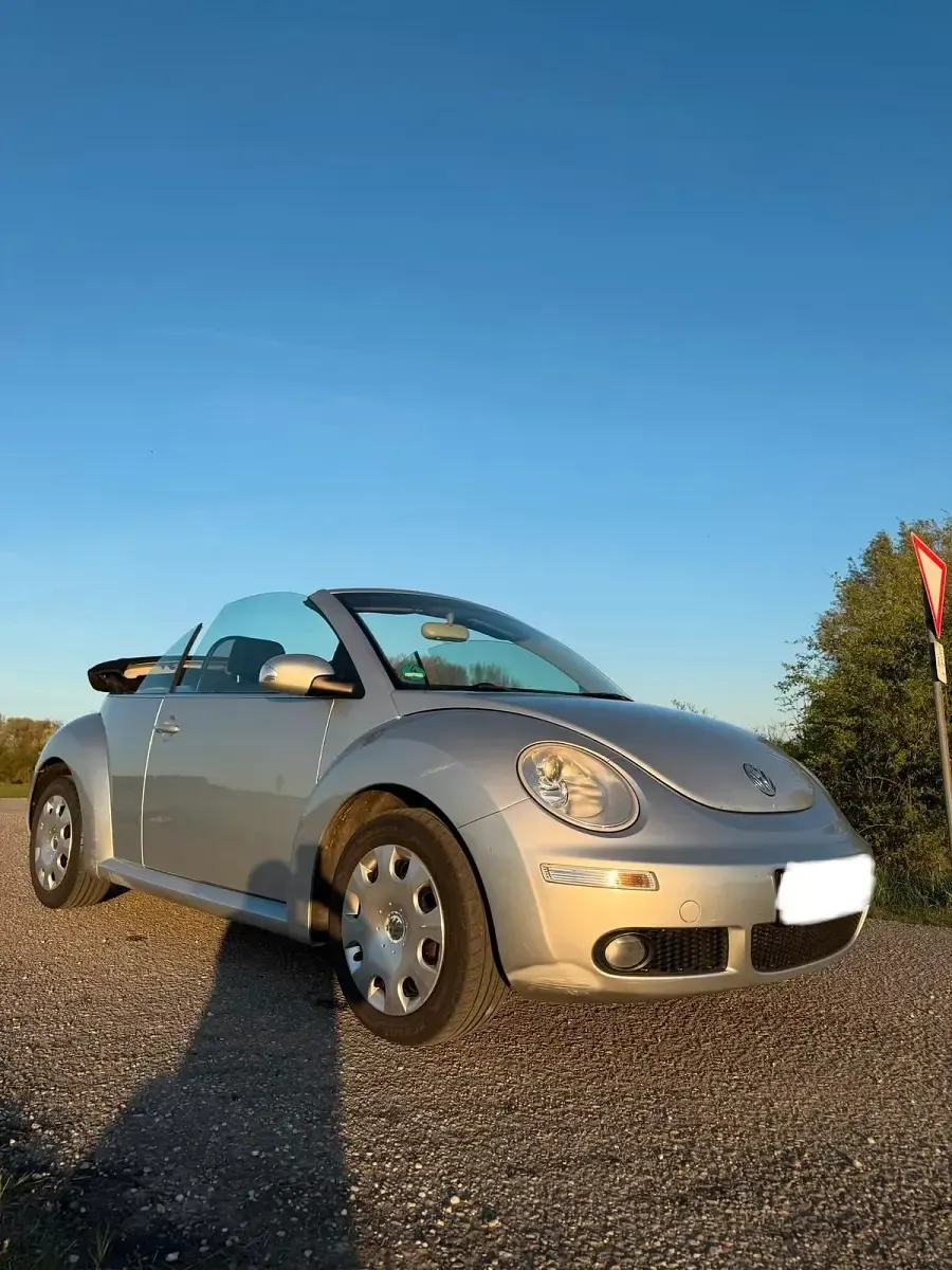 Gebraucht VW New Beetle 113 PS (83 kW) 2007 Silber Kleinwagen