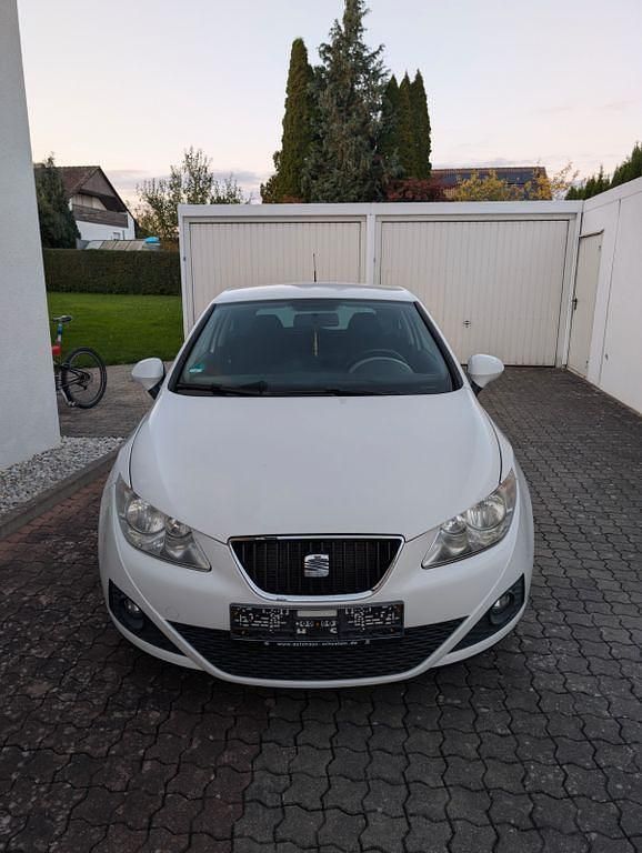 Weiß Gebraucht 2009 Seat Ibiza SC Sport Kleinwagen | 1.500 € (Fairer Preis) - Bild 1/4