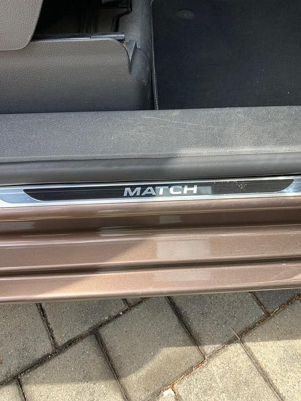 Gebraucht VW Touran 116 PS (85 kW) 2012 Braun Van / Kleinbus