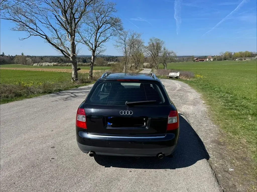 Gebraucht Audi A4 150 PS (110 kW) 2002 Schwarz Kombi