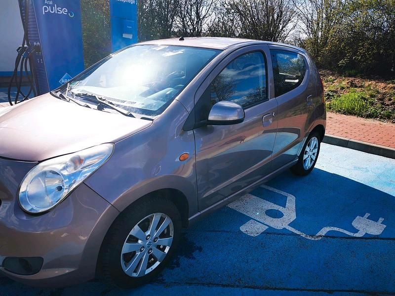 Gebraucht Suzuki Alto 68 PS (50 kW) 2009 Andere farben Kleinwagen