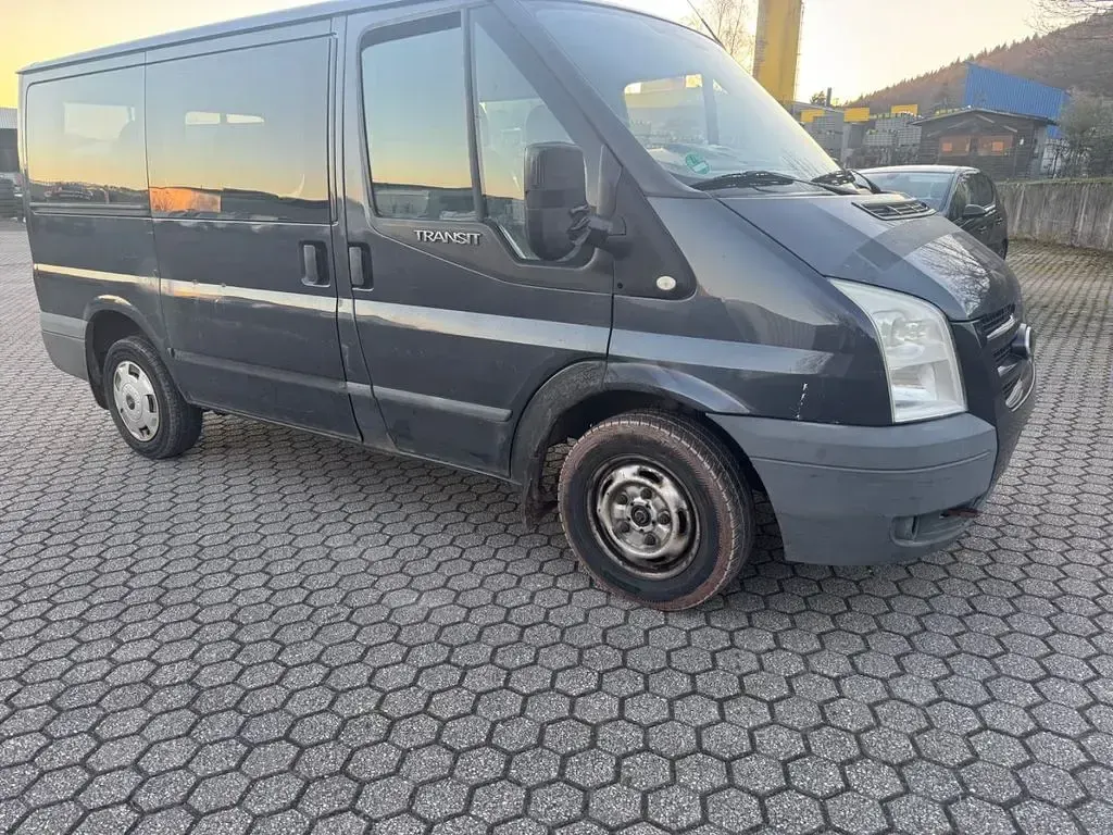 Gebraucht Ford Transit Trend 116 PS (85 kW) 2011 Grau Van