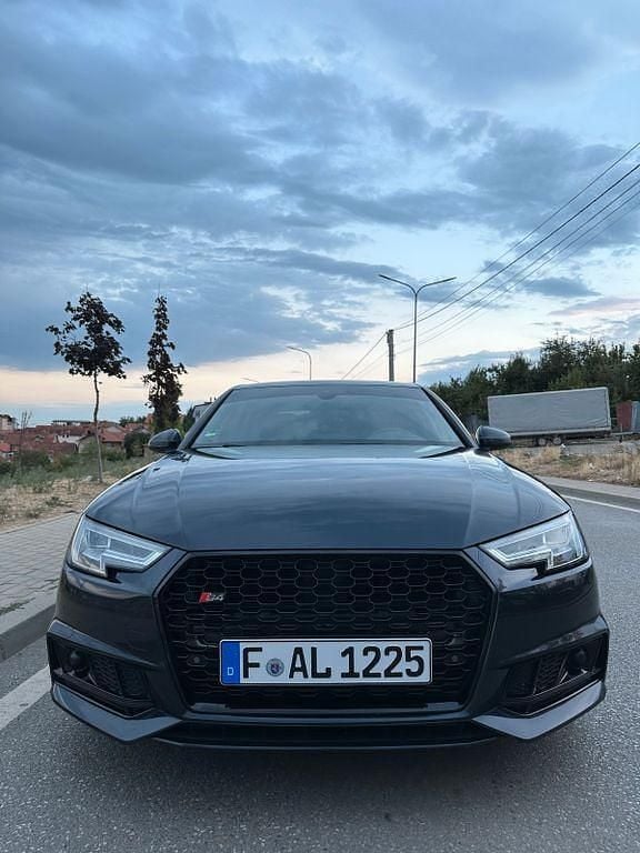 Schwarz Gebraucht 2017 Audi A4 S-Line Limousine | 16.999 € (Guter Preis) - Bild 1/4