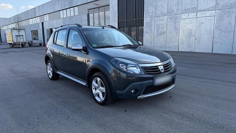 Gebraucht Dacia Sandero Stepway 87 PS (63 kW) 2010 Silber Kleinwagen