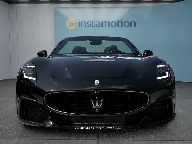 Neu Maserati GranCabrio 549 PS (403 kW) 2025 Schwarz Cabrio