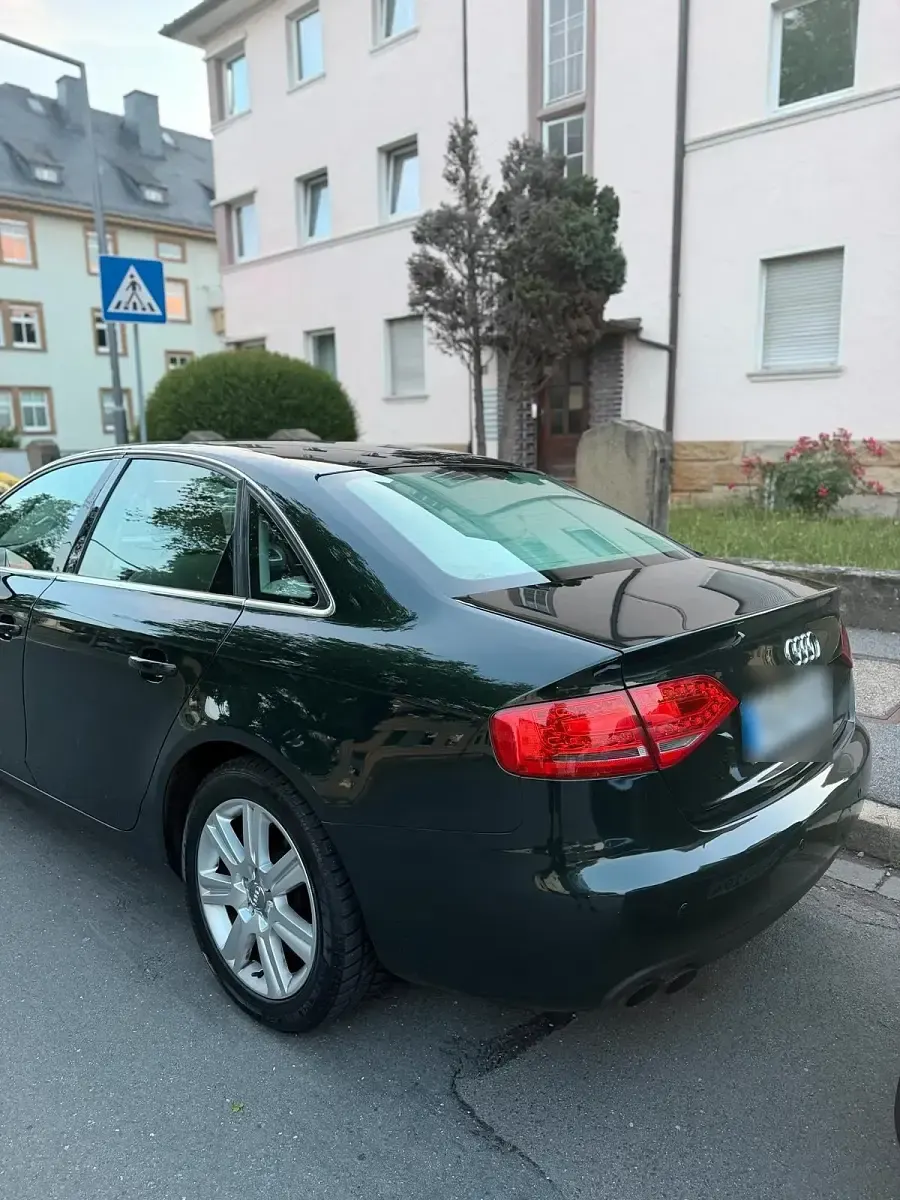Gebraucht Audi A4 163 PS (119 kW) 2009 Grün Limousine