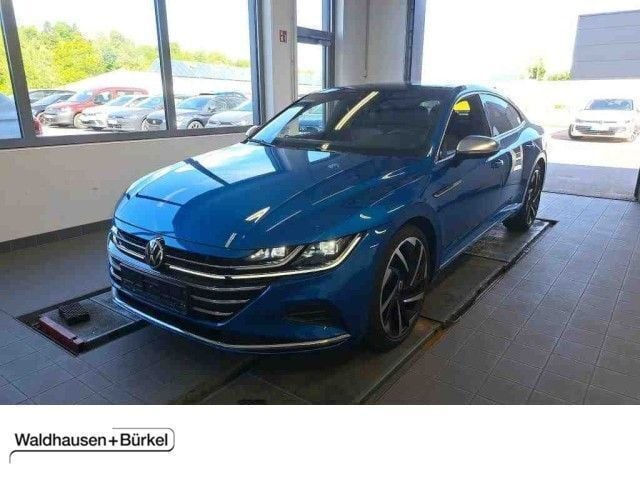 Eisvogelblau (metallic) Gebraucht 2022 VW Arteon Elegance Limousine | 32.950 € (Guter Preis) - Bild 1/4