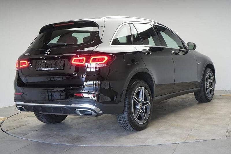Gebraucht Mercedes GLC300e AMG 211 PS (155 kW) 2020 Schwarz SUV