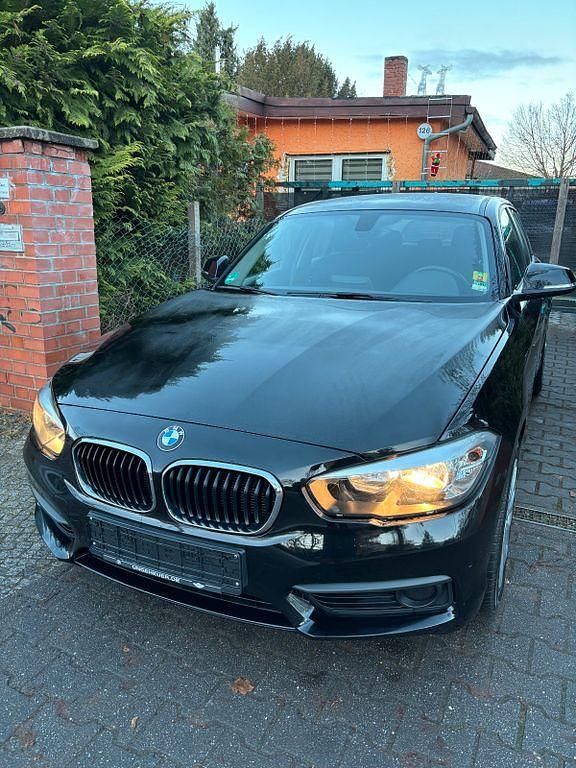 Gebraucht BMW 116 109 PS (80 kW) 2015 Schwarz Kleinwagen