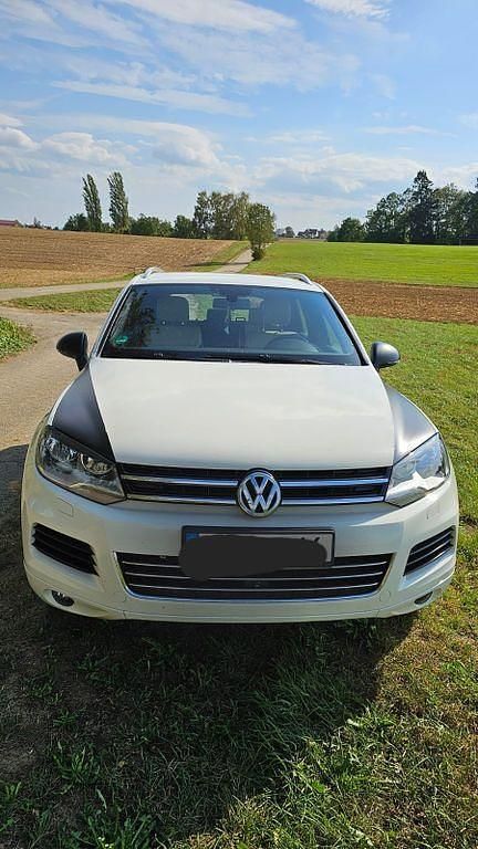 Weiß Gebraucht 2011 VW Touareg Exclusive SUV | 14.500 € (Guter Preis) - Bild 1/4