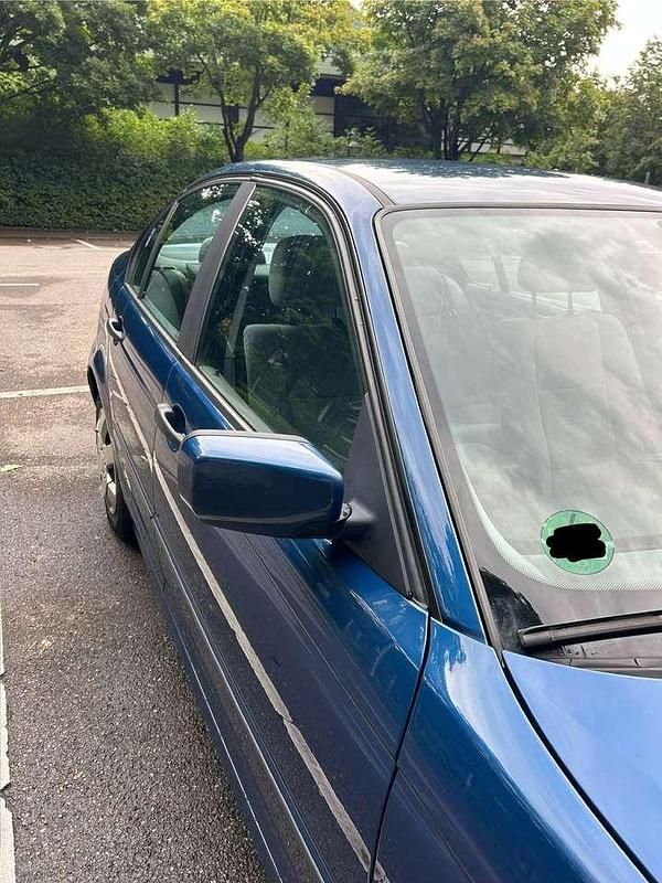 Gebraucht BMW 318 143 PS (105 kW) 2002 Grau Limousine