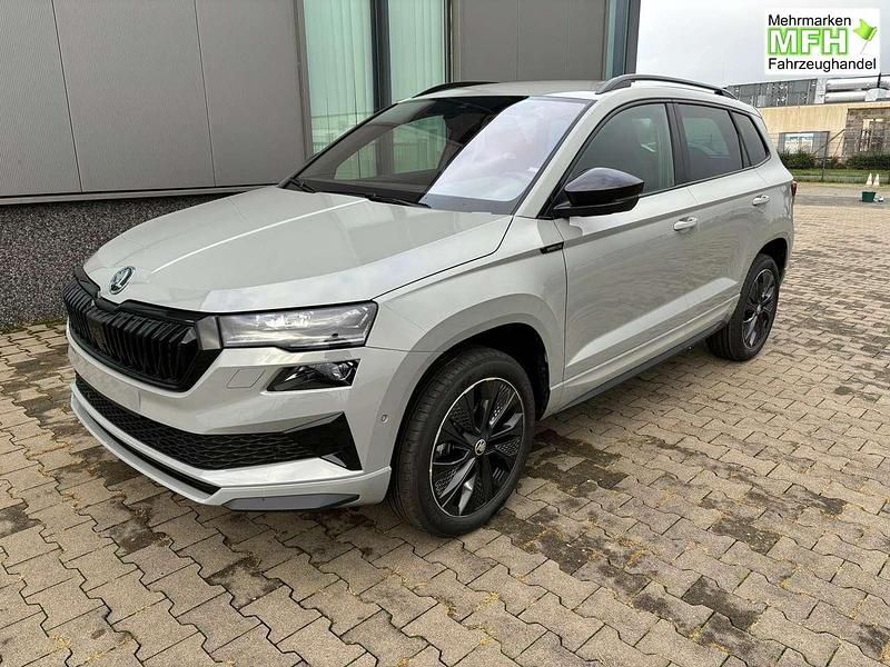 Neu Skoda Karoq SportLine 150 PS (110 kW) 2026 Wählbar SUV
