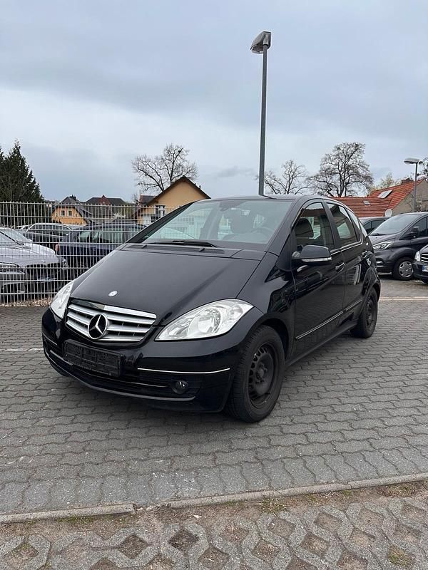 Gebraucht Mercedes A150 95 PS (69 kW) 2008 Schwarz Kleinwagen