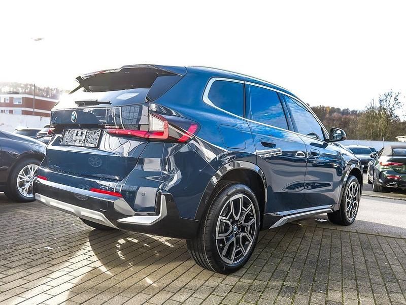 Neu BMW X1 xLine 156 PS (114 kW) 2025 Blau SUV