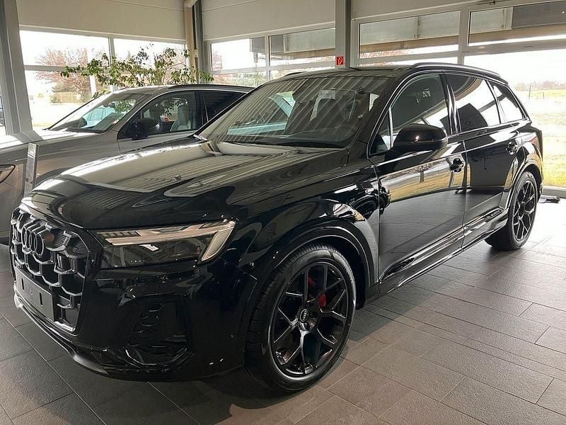 Neu Audi Q7 S-Line 286 PS (210 kW) 2025 Schwarz SUV