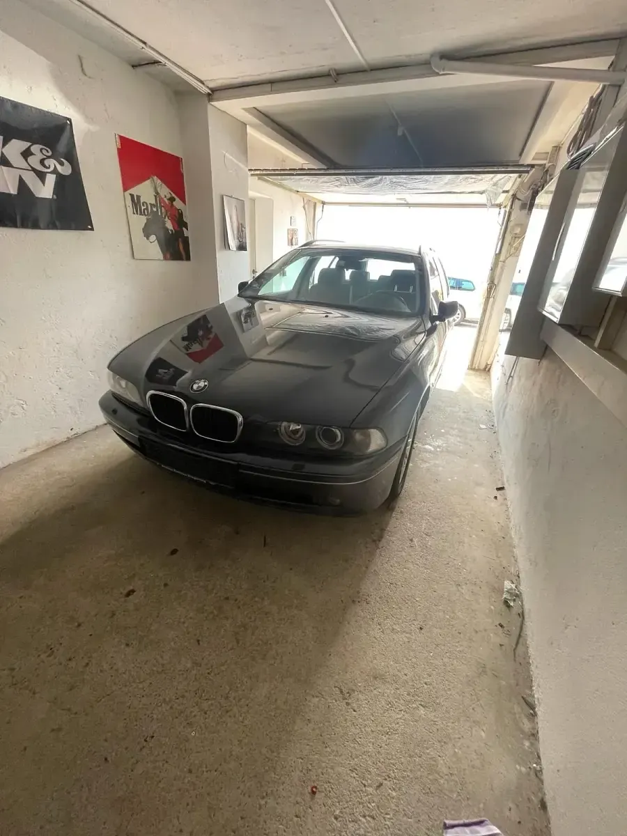 Gebraucht BMW 525 Exclusive 192 PS (141 kW) 2002 Blau Kombi