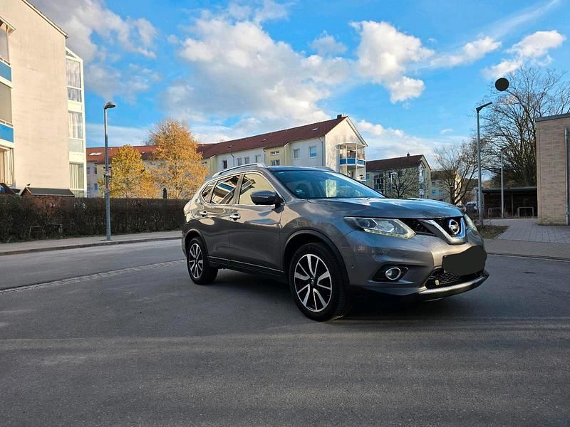 Gebraucht Nissan X-Trail 131 PS (96 kW) 2016 Grau SUV
