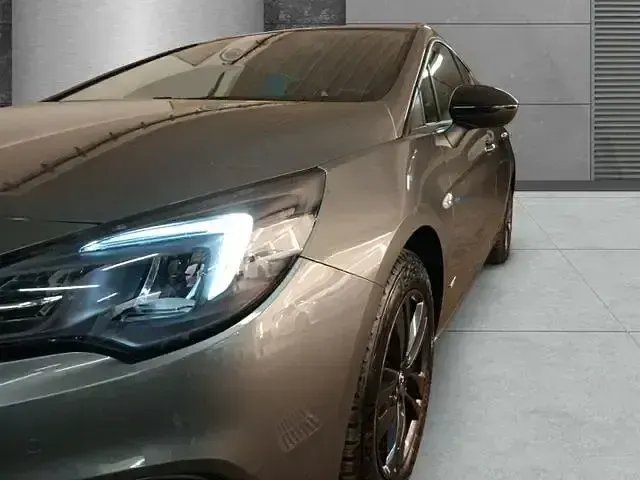 Używany Opel Astra Design & Tech 145 KM (106 kW) 2022 Szary Kombi