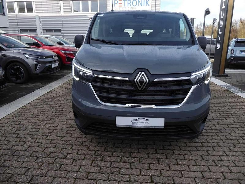Neu Renault Trafic 150 PS (110 kW) 2025 Schiefergrau Van / Kleinbus
