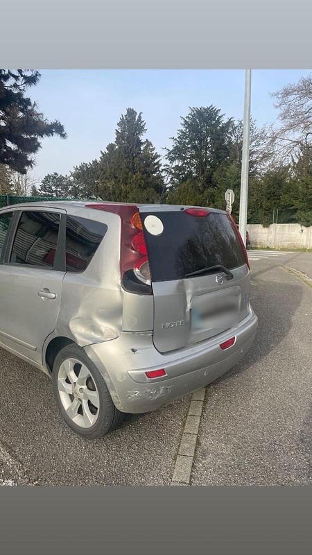 Gebraucht Nissan Note 90 PS (66 kW) 2009 Grün Kleinwagen