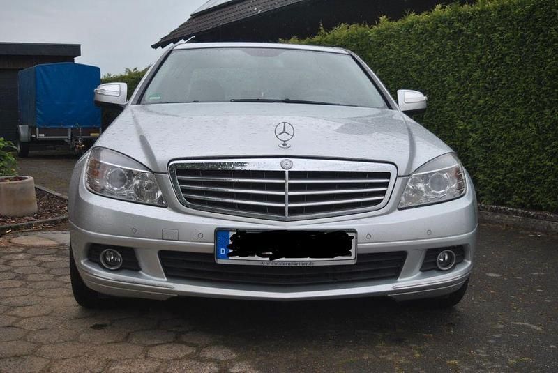 Silber Gebraucht 2008 Mercedes C230 Elegance Limousine | 5.990 € (Guter Preis) - Bild 1/4