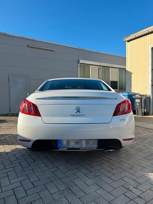 Gebraucht Peugeot 508 156 PS (114 kW) 2013 Weiß Limousine