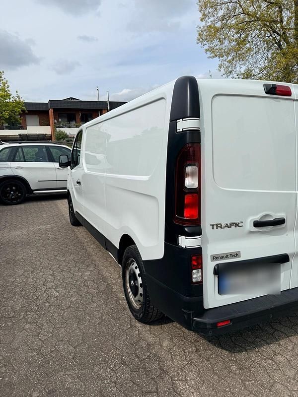 Gebraucht Renault Trafic 145 PS (106 kW) 2019 Weiß Van / Kleinbus