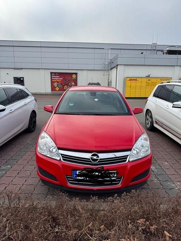 Rot Gebraucht 2007 Opel Astra Edition Limousine | 1.990 € (Guter Preis) - Bild 1/4