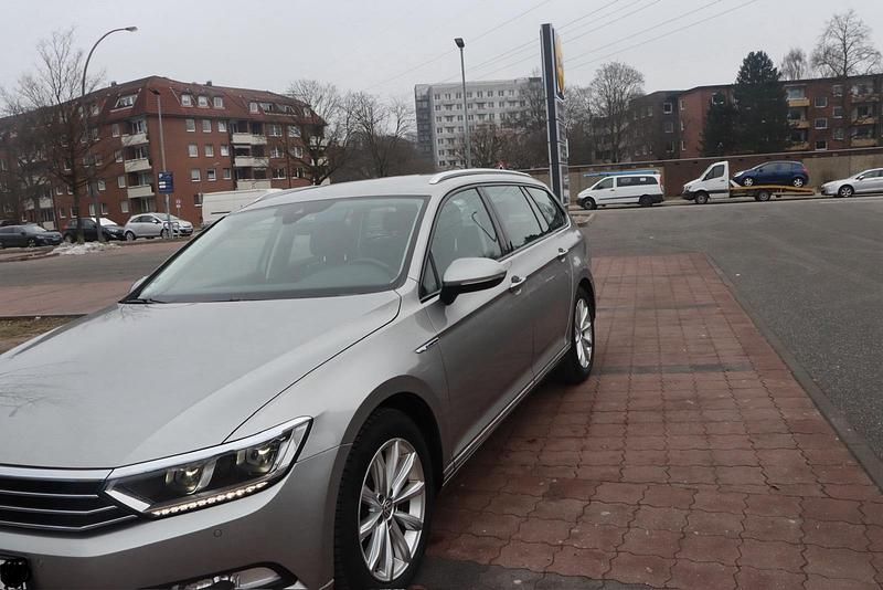 Gebraucht VW Passat Comfortline 150 PS (110 kW) 2017 Grau Kombi