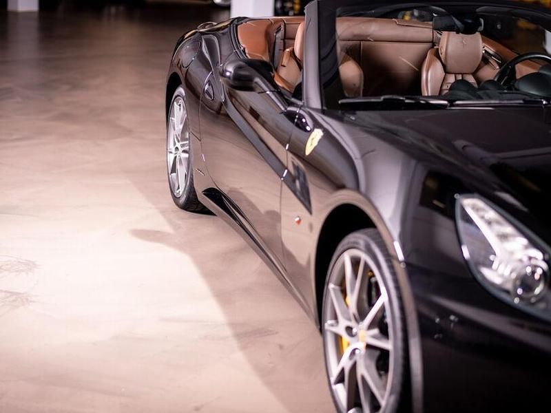 Gebraucht Ferrari California 459 PS (337 kW) 2012 Schwarz Cabrio