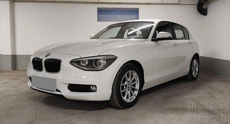 Weiß Gebraucht 2014 BMW 118 Advantage Kleinwagen | 6.800 € (Guter Preis) - Bild 1/4